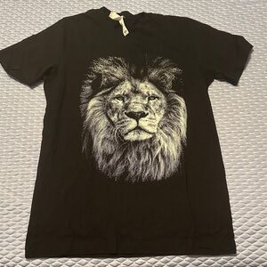 Majestic Lion Graphic Black T-Shirt